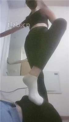 图片[10] - 【美娜格格】运动女神-脏鞋底白袜虐废【完整版】 - 绳艺下载吧