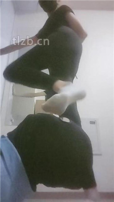 图片[11] - 【美娜格格】运动女神-脏鞋底白袜虐废【完整版】 - 绳艺下载吧